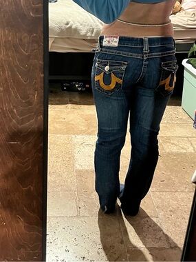 True Religion Low Rise Dark Wash Jeans Gold Horseshoe Size 29